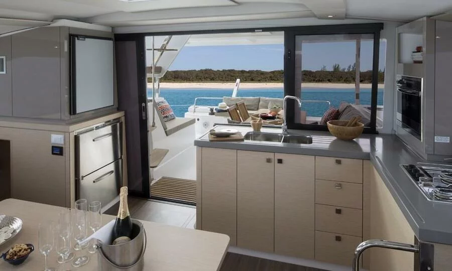 Fountaine Pajot Lucia 40 (ENTANGLEMENT)  - 5
