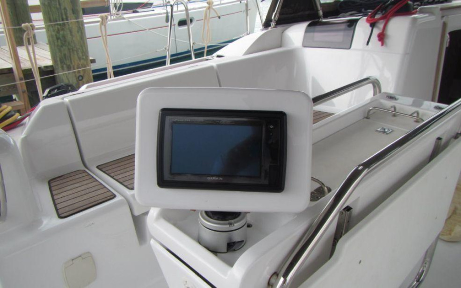 Photo #8 - Sun Odyssey 409 (Pegasus) in Nassau - 28525