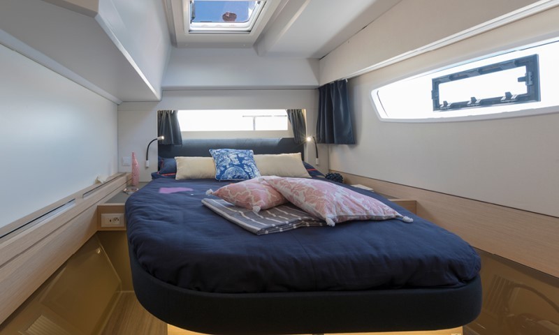 Photo #10 - Fountaine Pajot Astrea 42 - 4 + 2 cab. (MILE HI L'ATTITUDES) in Parham Town - 28555