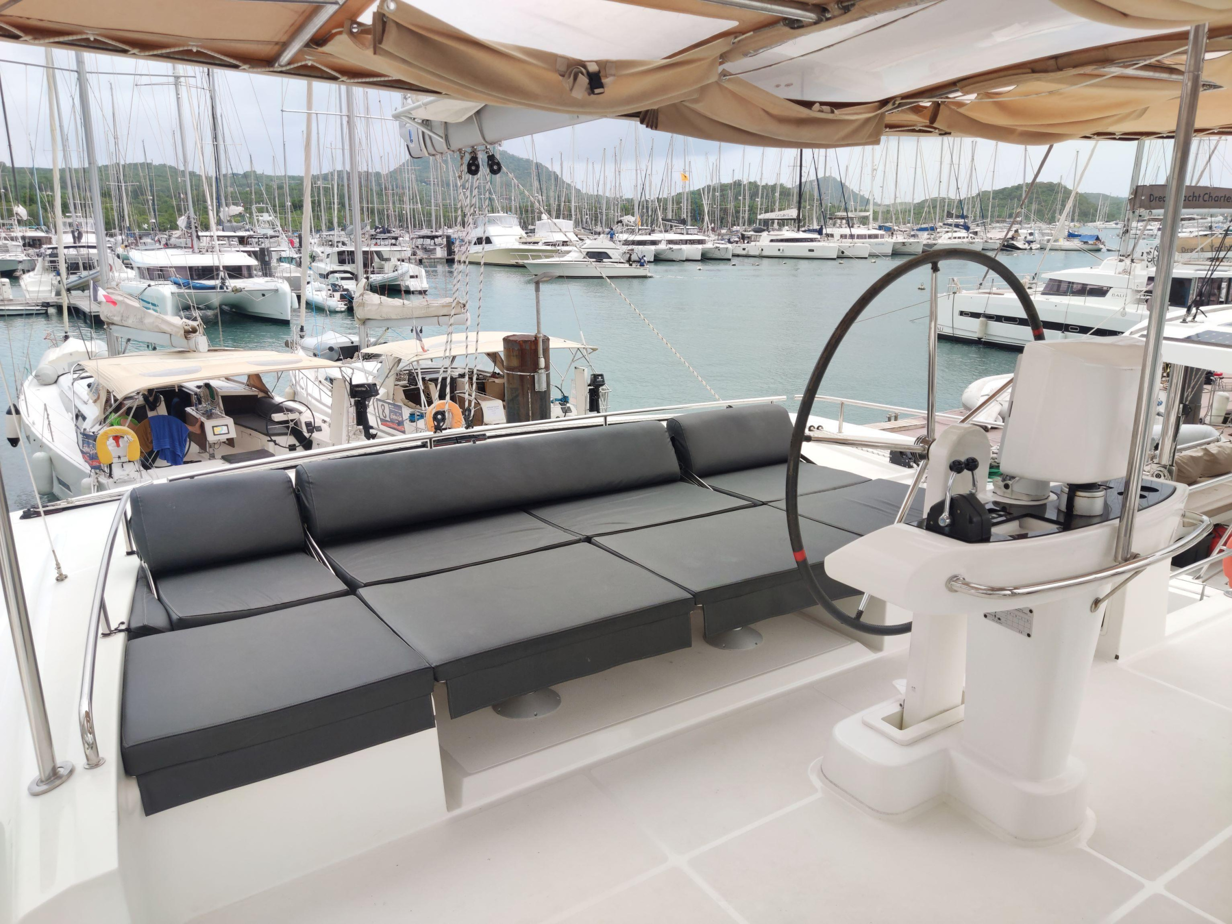 Photo #6 - Lagoon 52 F - 6 + 2 cab. (SHAMA) in Le Marin - 28576