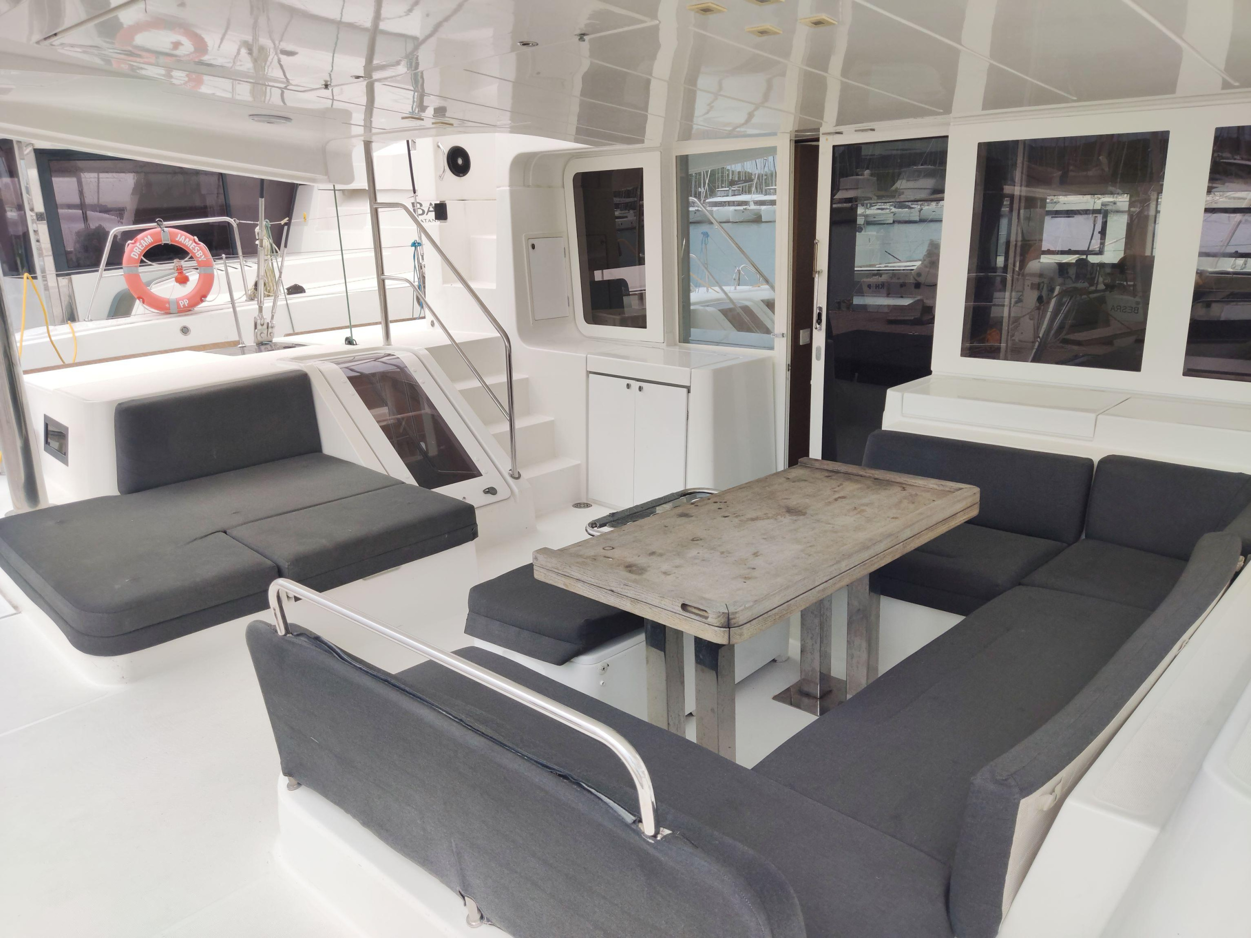 Photo #7 - Lagoon 52 F - 6 + 2 cab. (SHAMA) in Le Marin - 28576