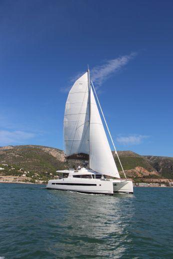 Photo #12 - Bali 5.4 - 5 + 2 cab (AD ASTRA) in St. Thomas - 28580