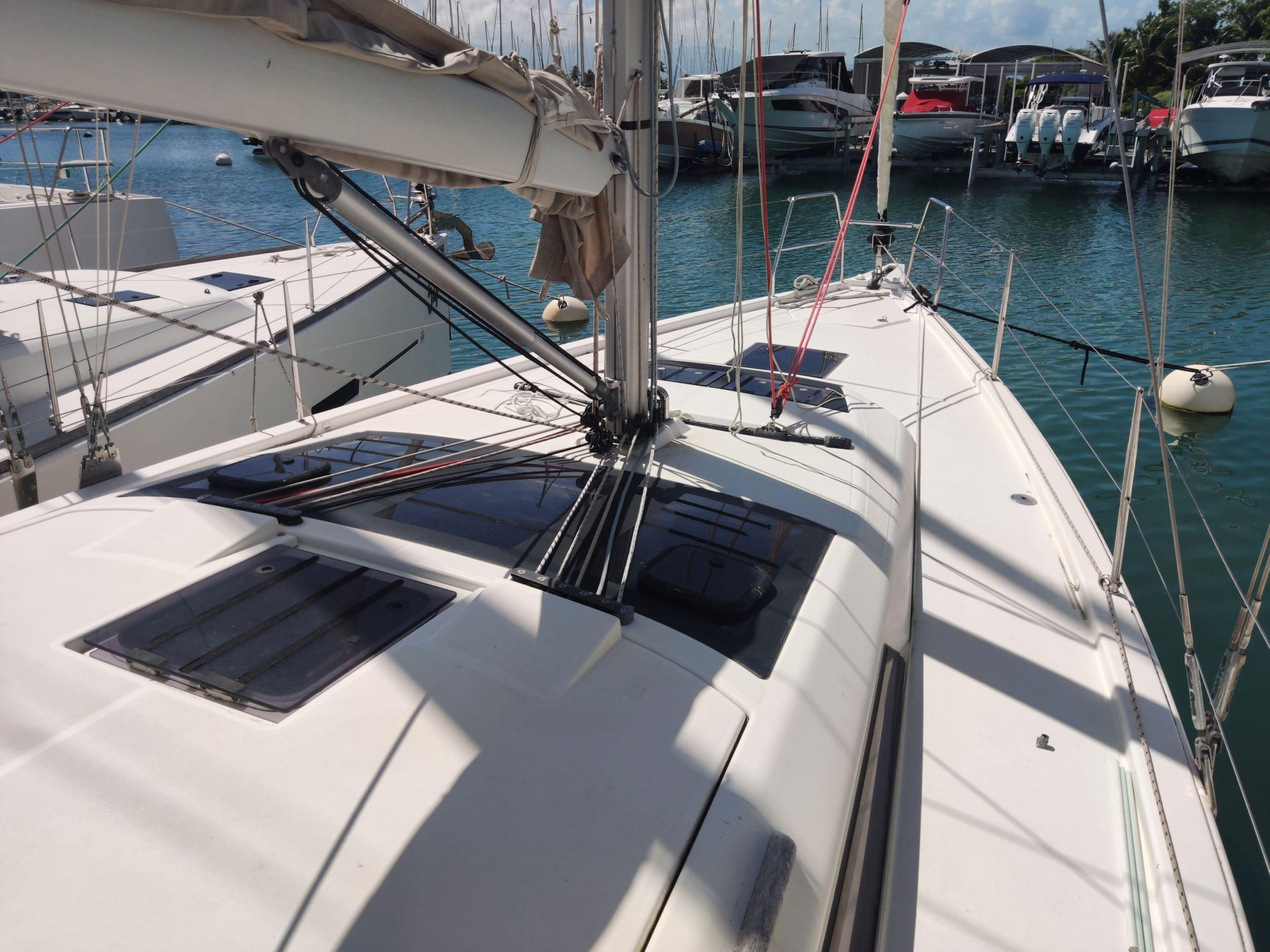 Photo #5 - Dufour 390 GL (MIRO) in Bas du fort - 28595