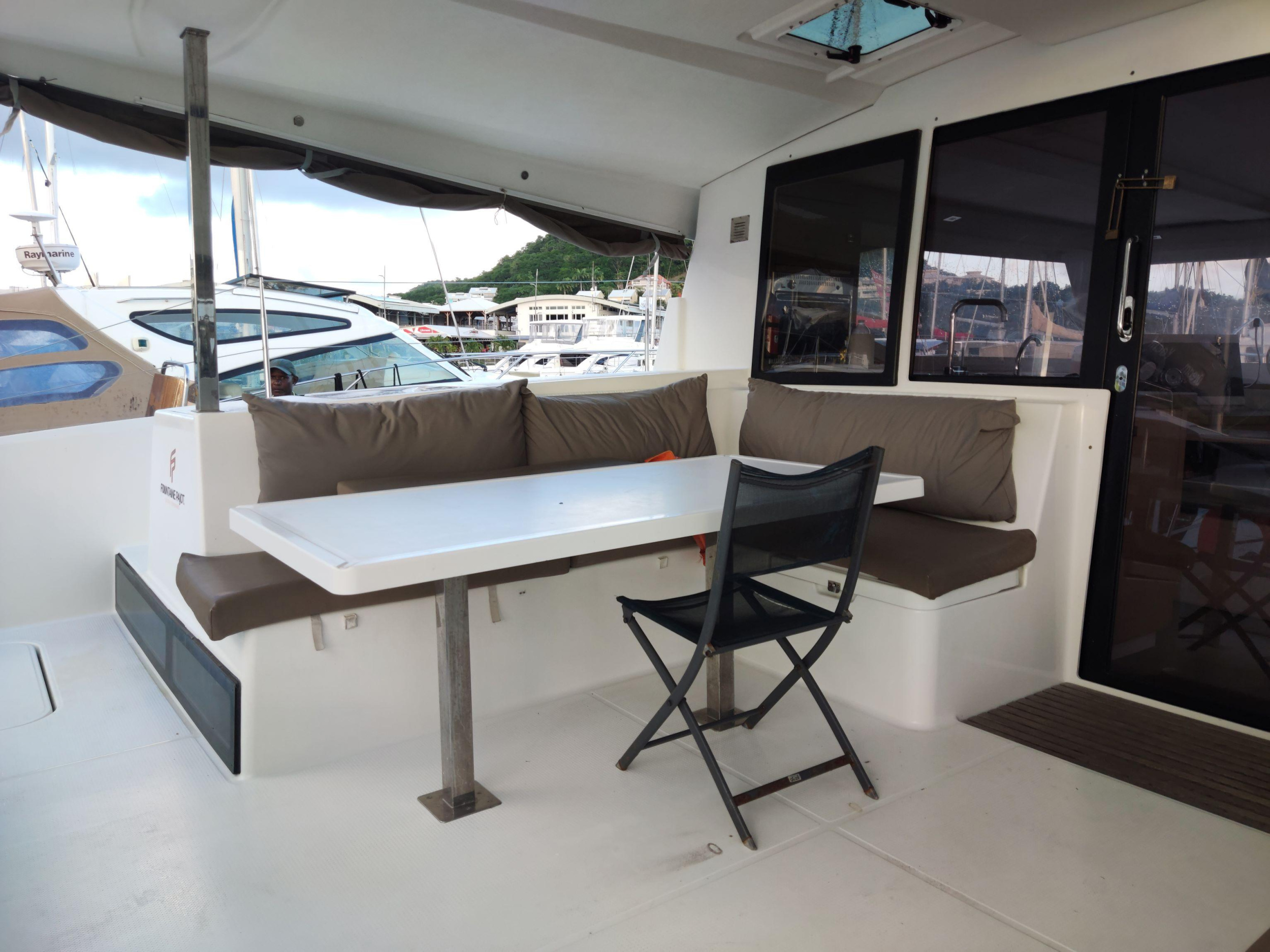 Photo #7 - Fountaine Pajot Lucia 40 - 4 cab. (HIBISCUS) in Ajaccio - 28614
