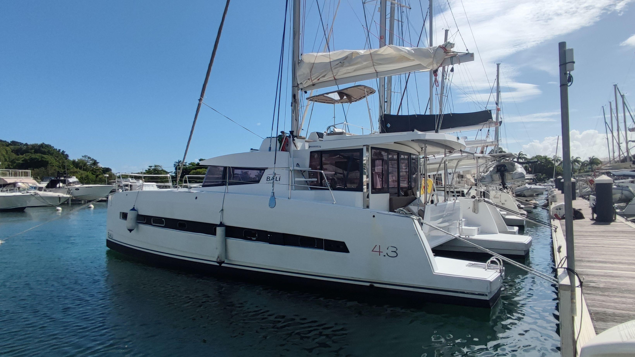 Photo #5 - Bali 4.3 - 4 + 2 cab. (MACOUBA) in Le Marin - 28626
