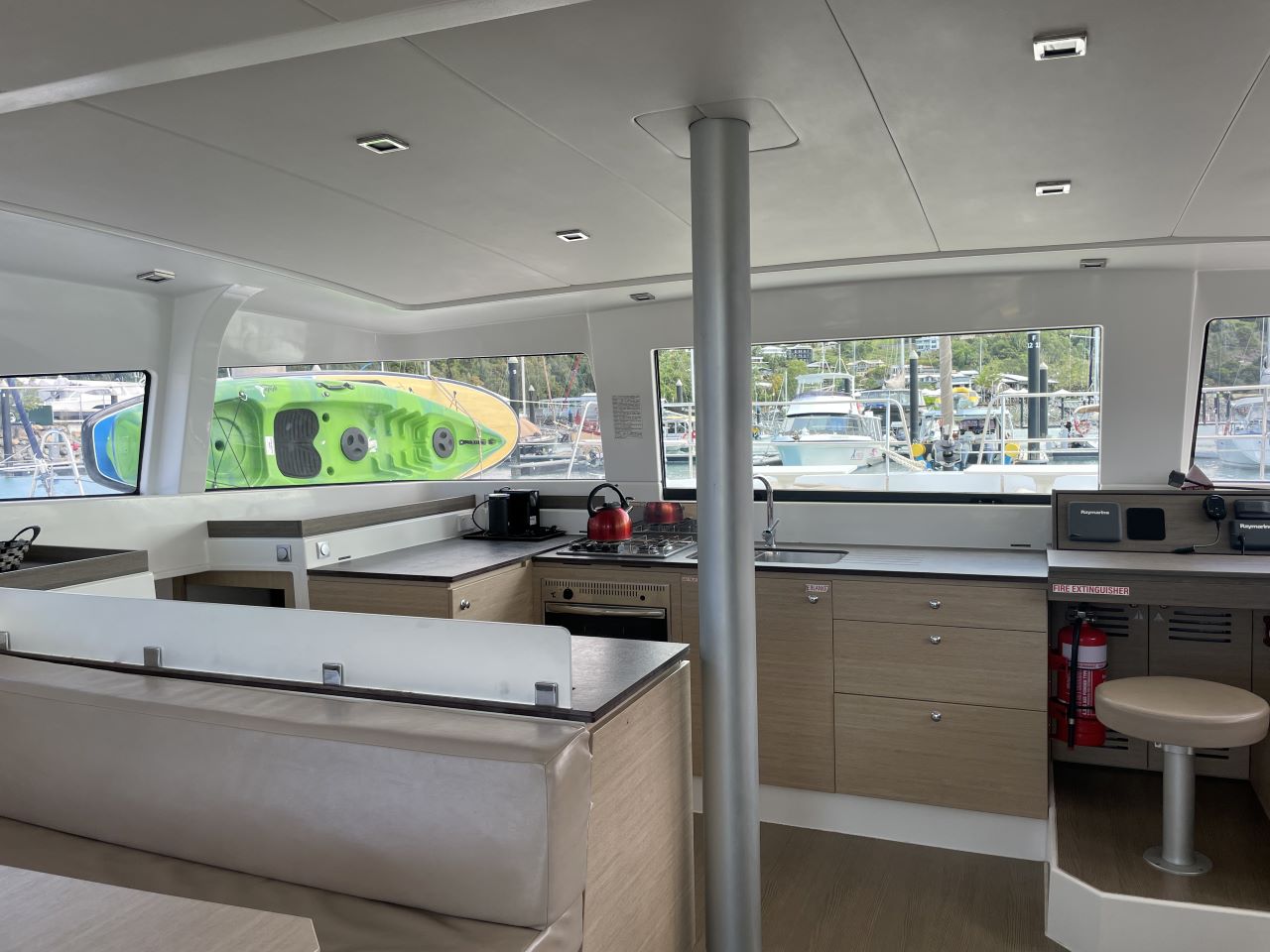 Photo #4 - Bali 4.3 (NAUTILUS) in Airlie Beach - 28643