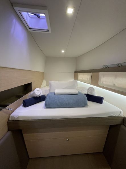 Photo #10 - Bali 4.3 (NAUTILUS) in Airlie Beach - 28643