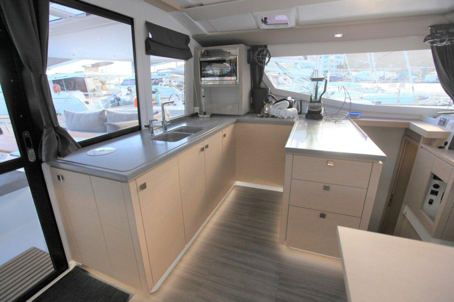 Photo #12 - Helia 44 - 5 cab. (Salt Crush) in Road Town - 28701