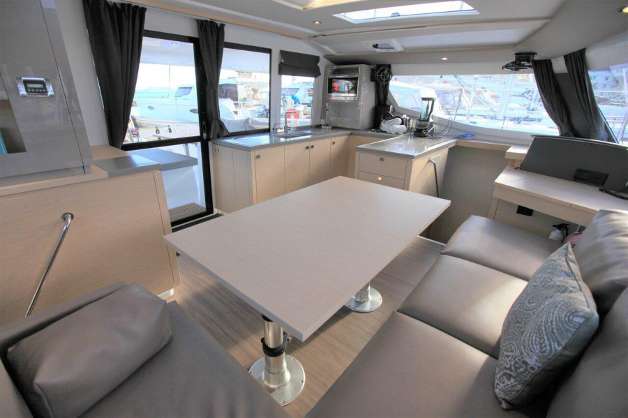 Photo #14 - Helia 44 - 5 cab. (Salt Crush) in Road Town - 28701