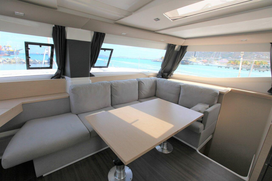 Photo #12 - Helia 44 - 5 cab. (Island Odyssey) in Road Town - 28705