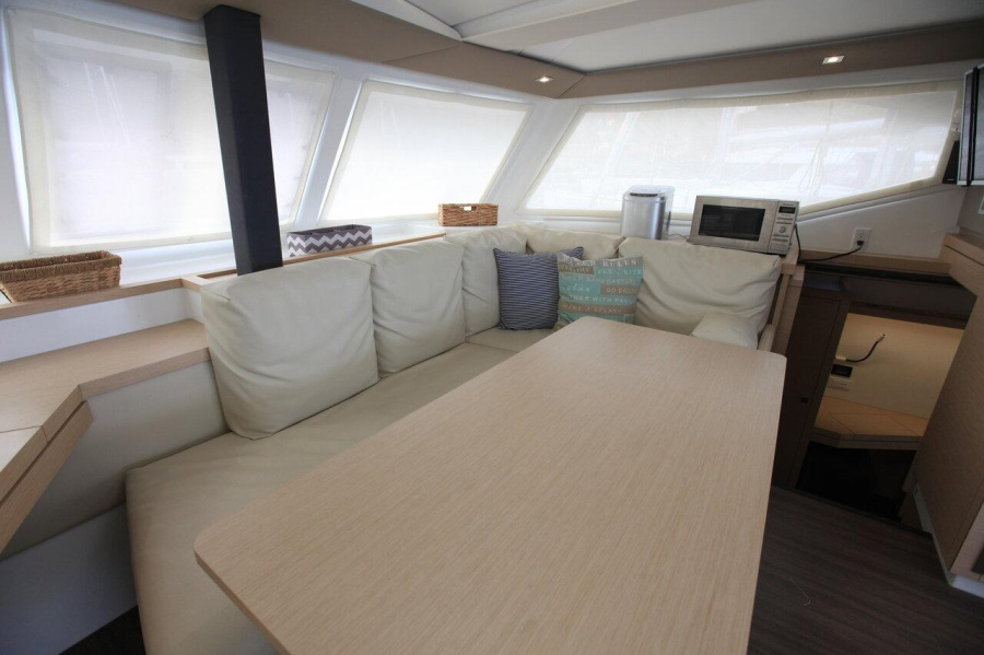 Photo #8 - Fountaine Pajot Lucia 40 - 3 cab. (Shelly Kay) en Road Town - 28727