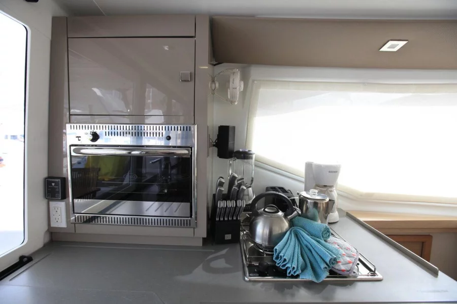 Fountaine Pajot Lucia 40 - 3 cab. (Shelly Kay)  - 10