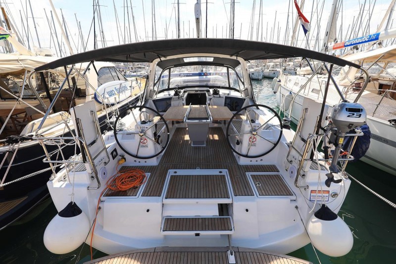 Photo #6 - Oceanis 41.1 (Dalmatinka) in Biograd - 28734