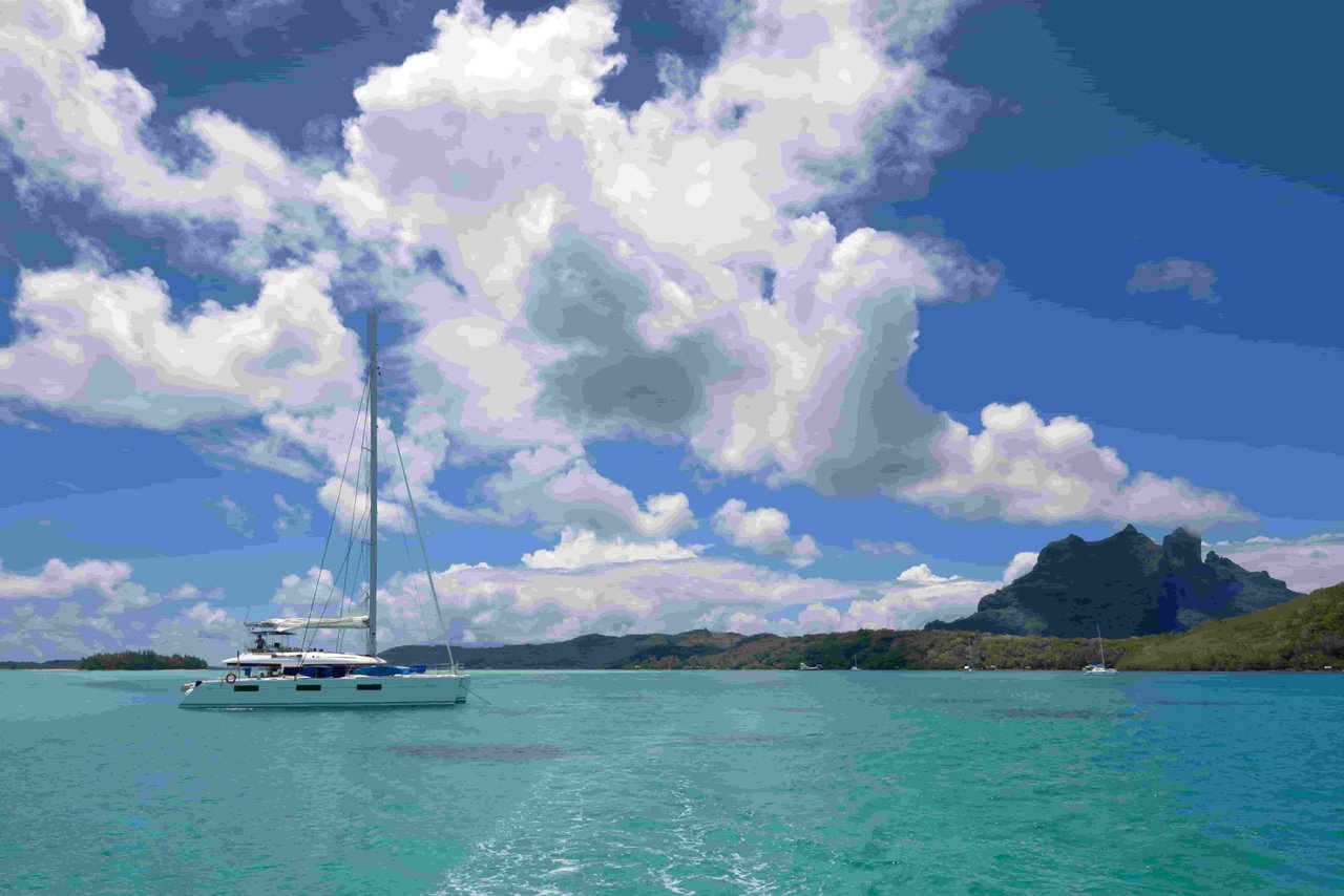 Photo #11 - Lagoon 620 - 6 + 2 cab. (DREAM CORSICA II) in Mahe - 28791