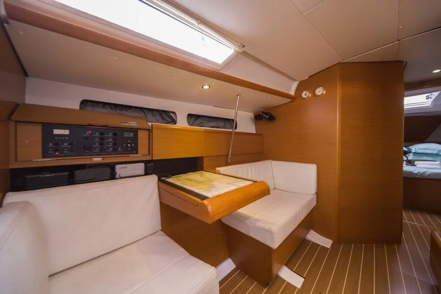 Sun Odyssey 439 (THALES )  - 13