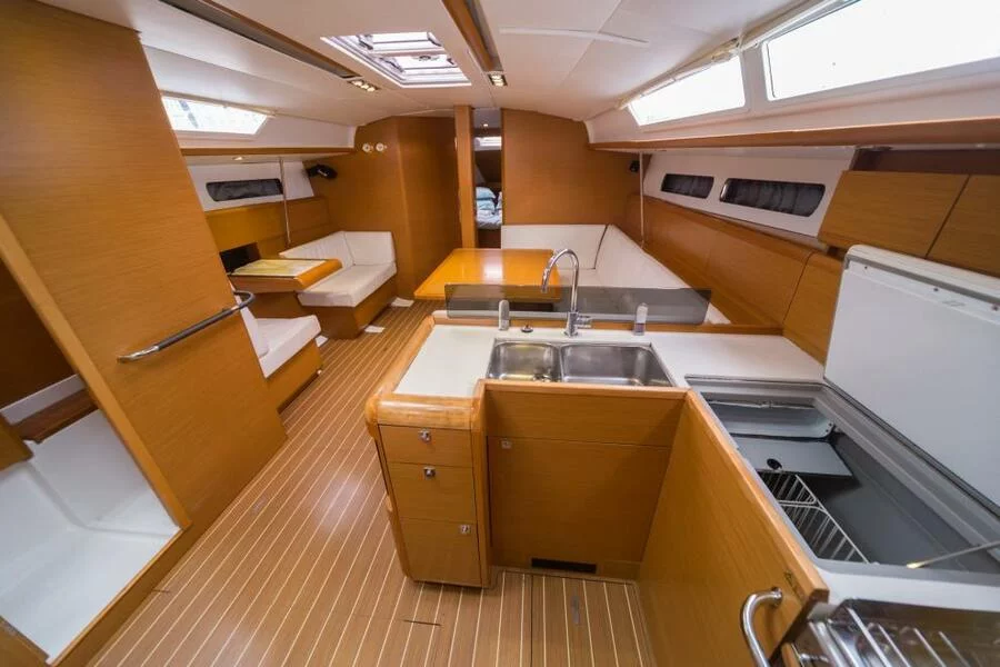 Sun Odyssey 439 (THALES )  - 24