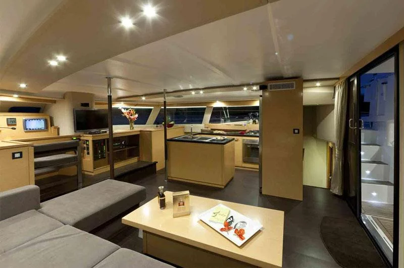 Fountaine Pajot Sanya 57 (CAPERIC III - Skippered Only )  - 13