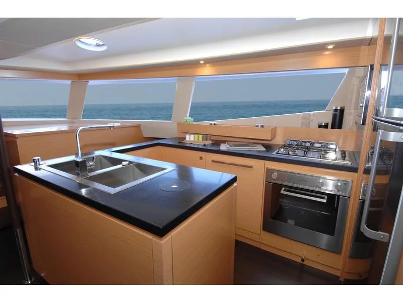 Fountaine Pajot Sanya 57 (CAPERIC III - Skippered Only )  - 24