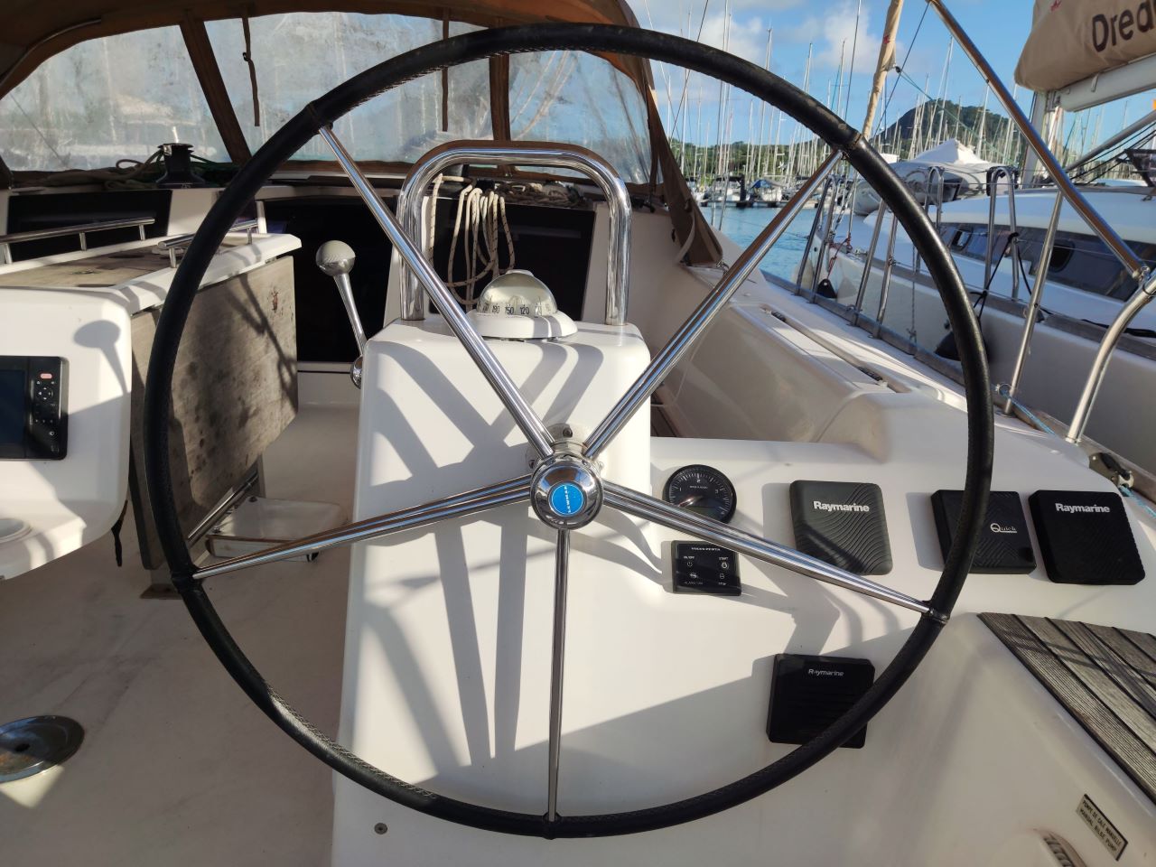 Photo #5 - Dufour 460 GL - 5 cab. (ALBATROSS) in Le Marin - 28966