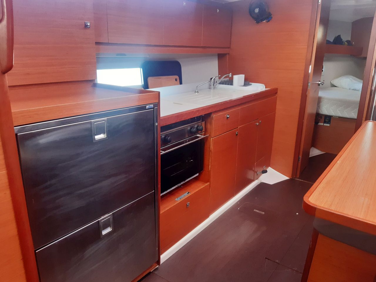 Photo #7 - Dufour 390 GL (CASSIOPEIA) in Anse Marcel - 29036