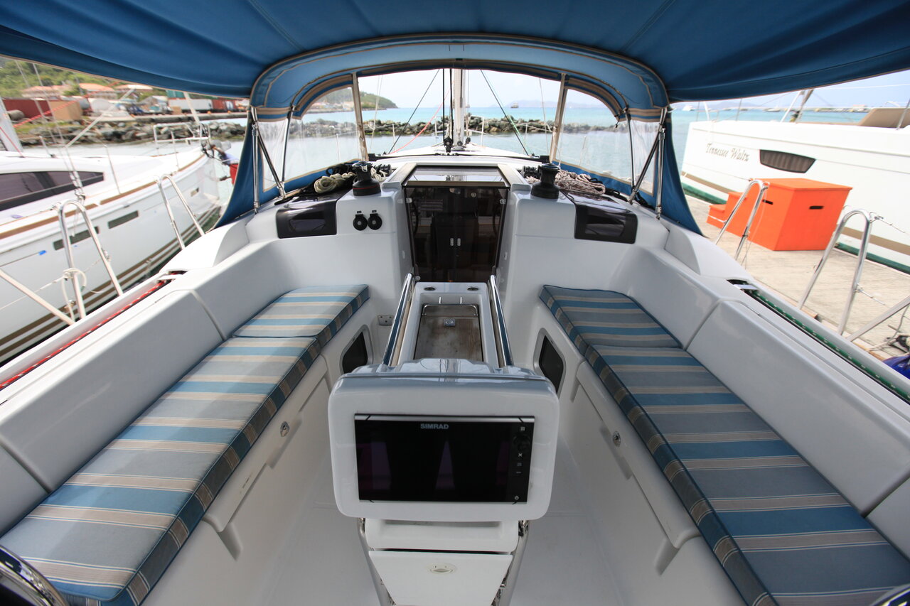 Photo #7 - Sun Odyssey 419 - 3 cab. (Jillsee) en Road Town - 29058
