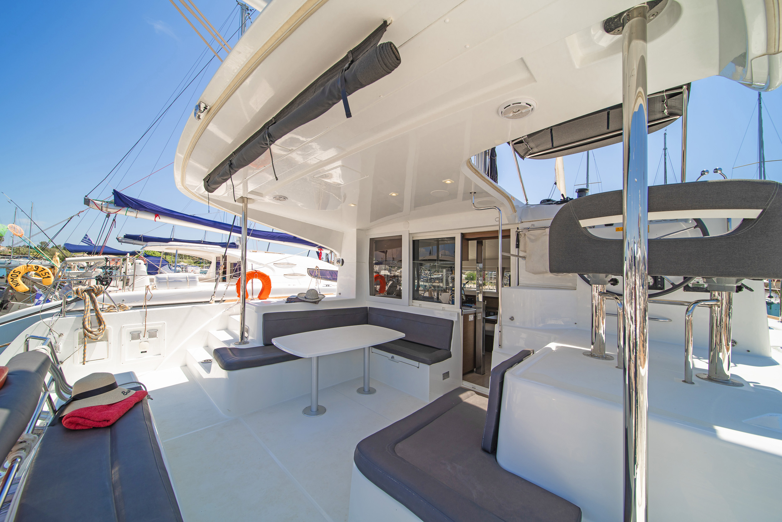 Photo #8 - Lagoon 40 - 4 + 2 cab (Thalasea) in Corfu - 29070