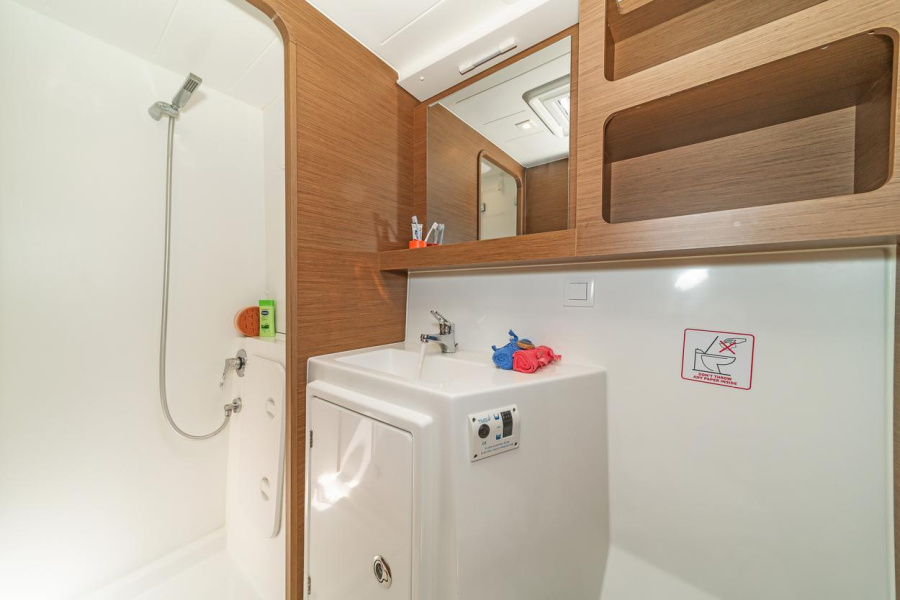 Photo #16 - Lagoon 42 - 4 + 2 cab. (Blue Ripple 1) en Lefkada - 29072