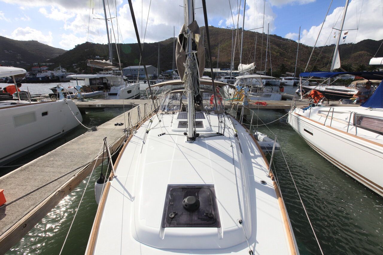 Photo #4 - Sun Odyssey 349 - 2 cab. (Naya) in Road Town - 29089