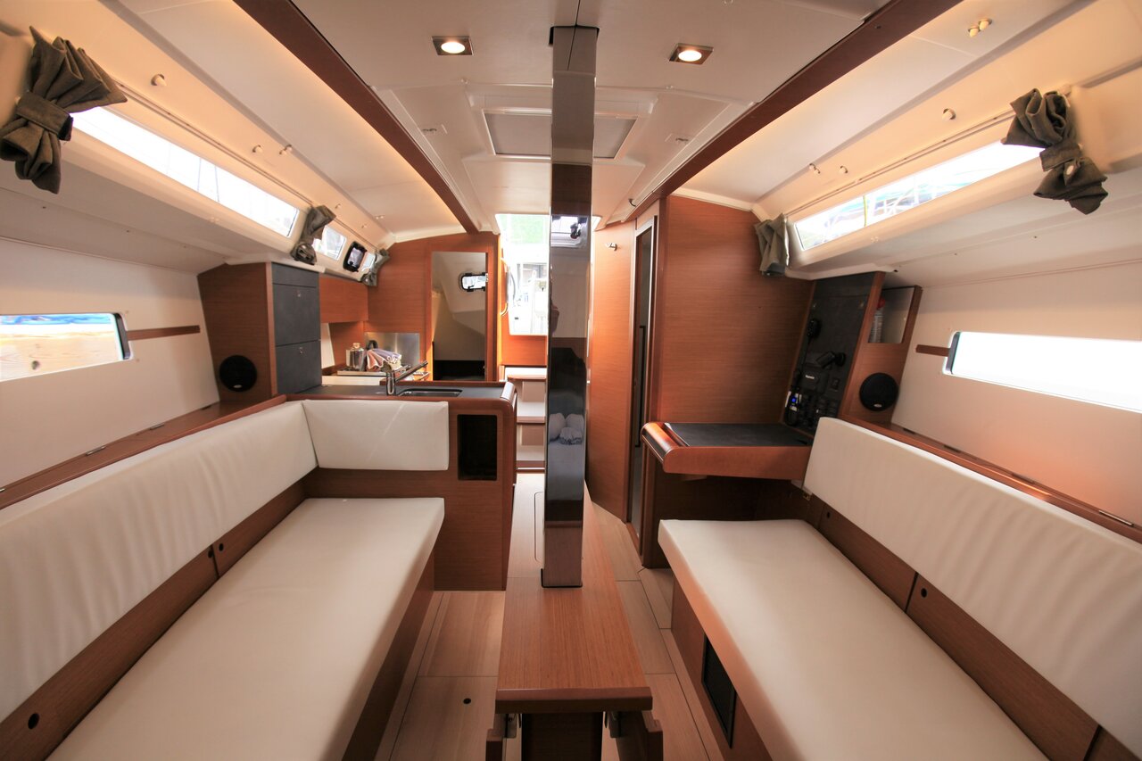 Photo #8 - Sun Odyssey 349 - 2 cab. (Naya) in Road Town - 29089