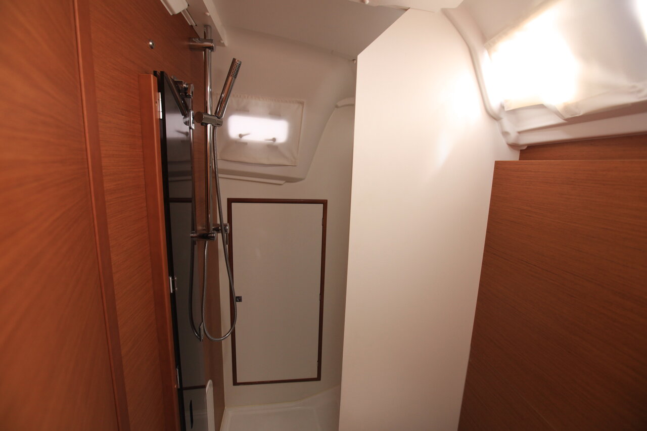 Photo #14 - Sun Odyssey 349 - 2 cab. (Naya) in Road Town - 29089
