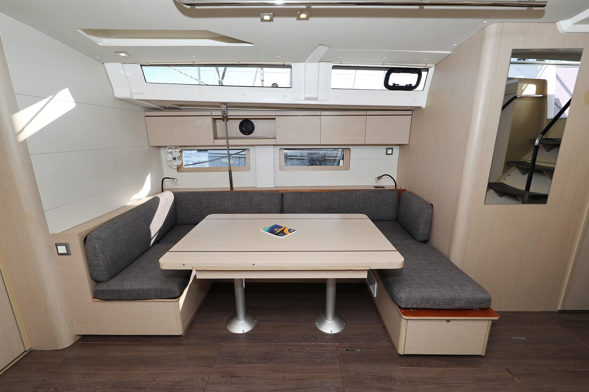 Photo #16 - Oceanis 51.1 - 5 + 1 cab. (Air 1) en Trogir - 29118