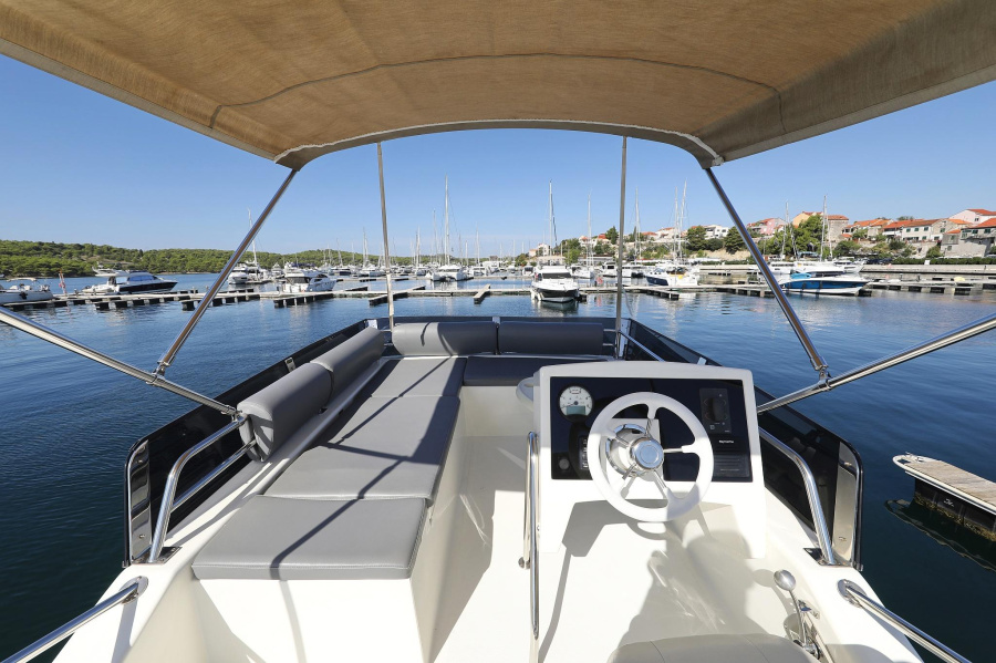 Photo #9 - Futura 40 Grand Horizon (Freya I) en Sibenik - 29119