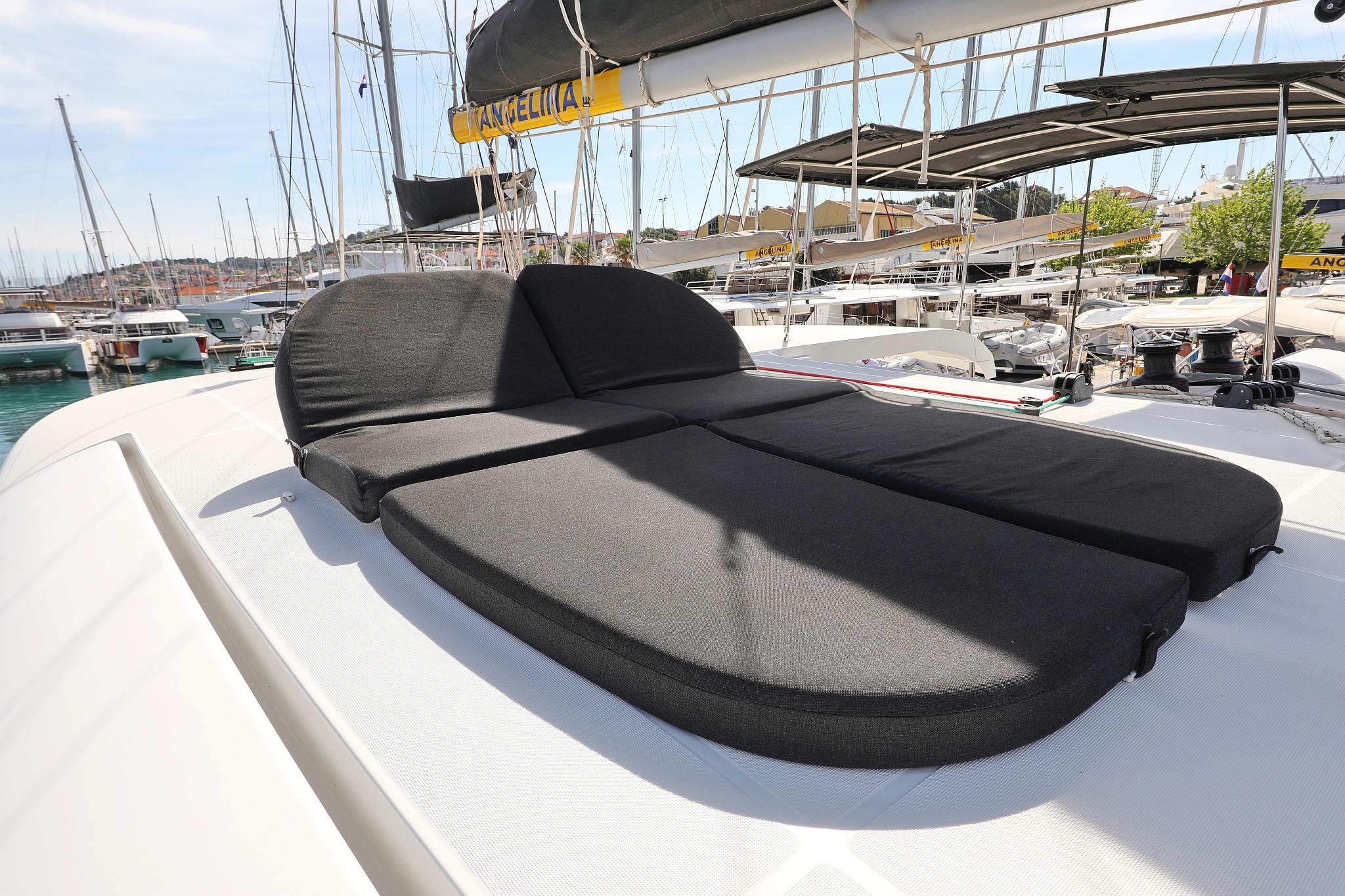 Photo #9 - Lagoon 42 - 4 + 2 cab. (Sophie) in Trogir - 29123