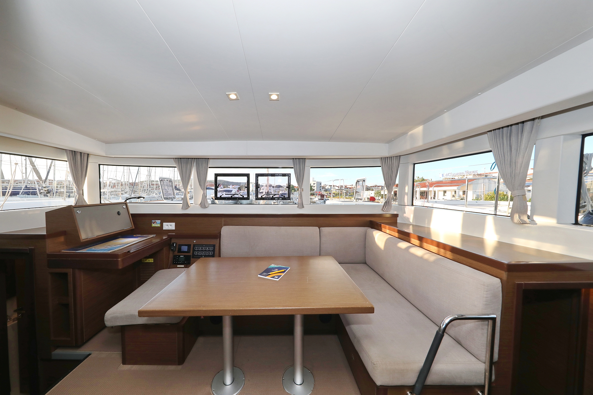 Photo #17 - Lagoon 40 - 4 + 2 cab (Mars) en Vodice - 29124
