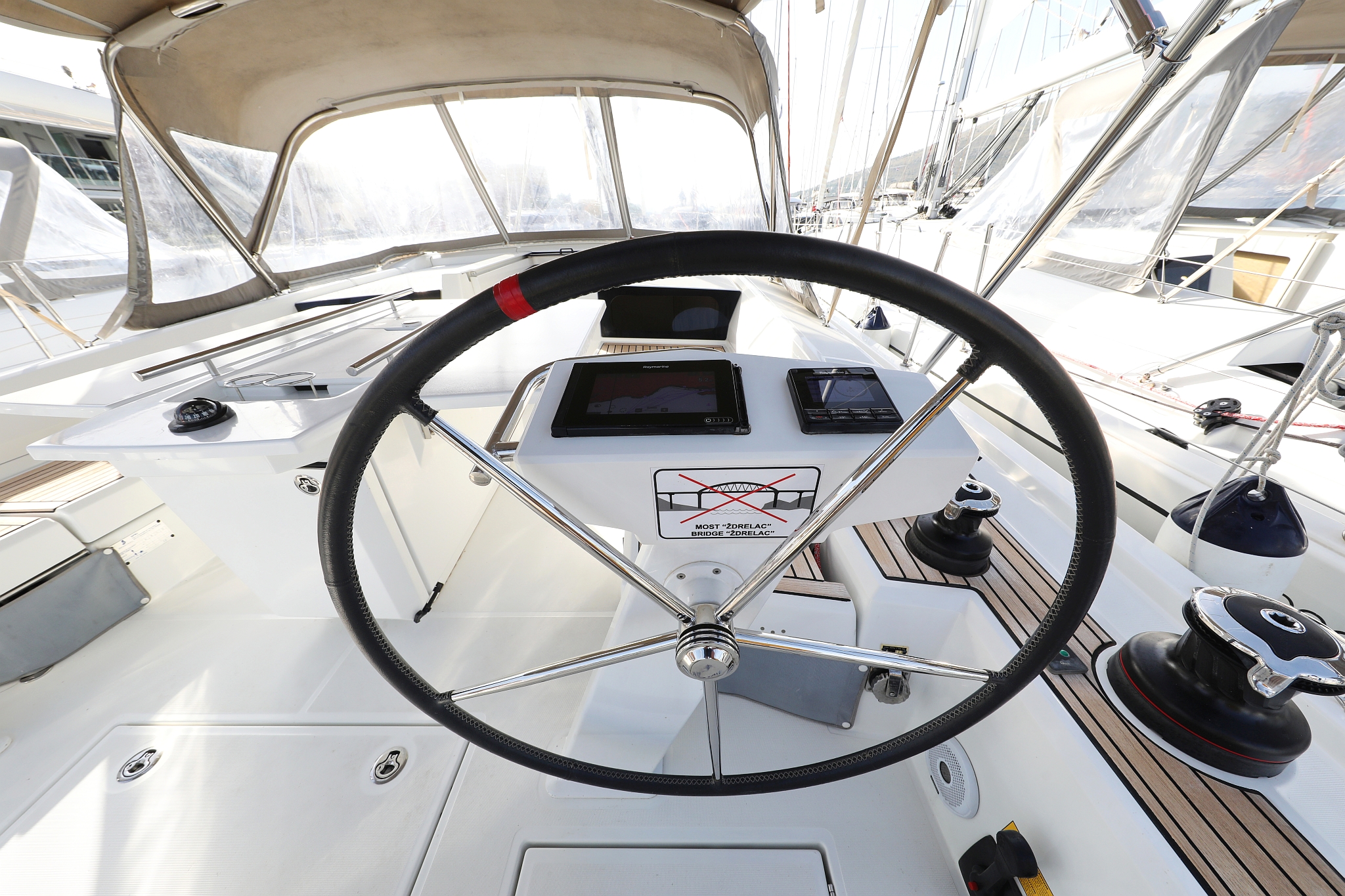 Photo #39 - Oceanis 46.1 - 4 cab. (Ladybug) en Trogir - 29130