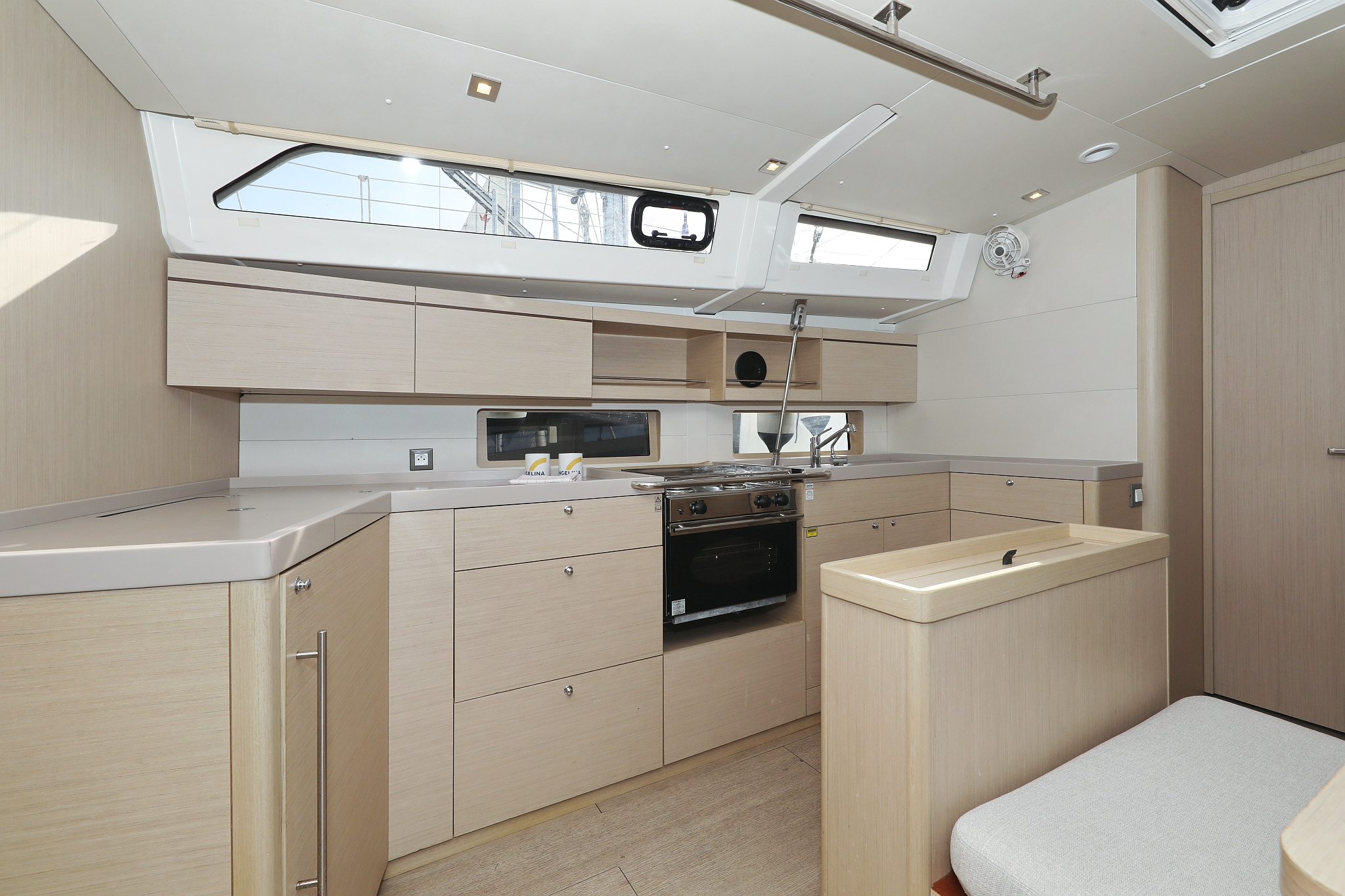 Photo #16 - Oceanis 46.1 - 4 cab. (Sasool) in Trogir - 29132