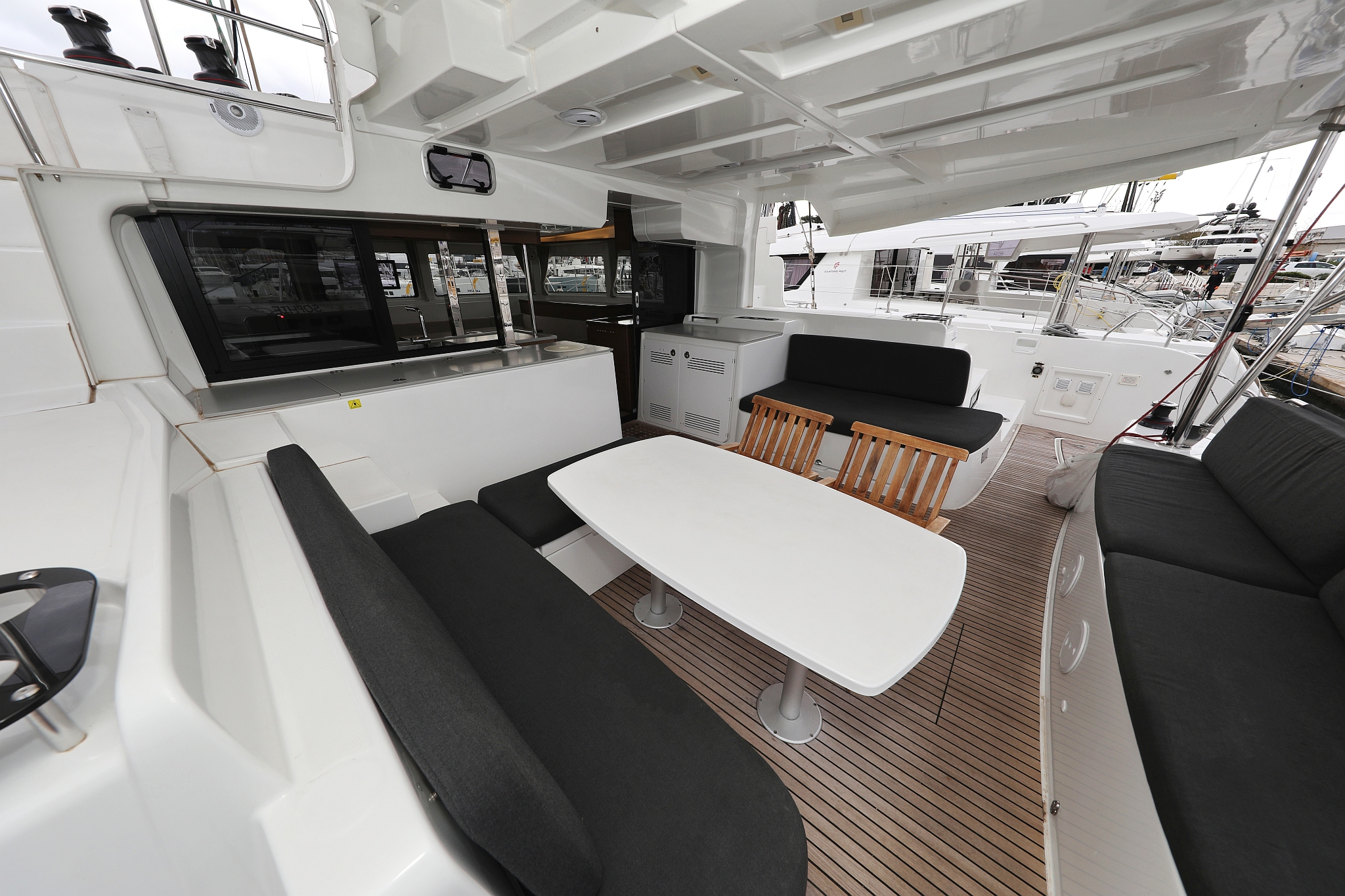 Photo #7 - Lagoon 46 - 4 + 2 cab. (Barbarella III) en Trogir - 29136
