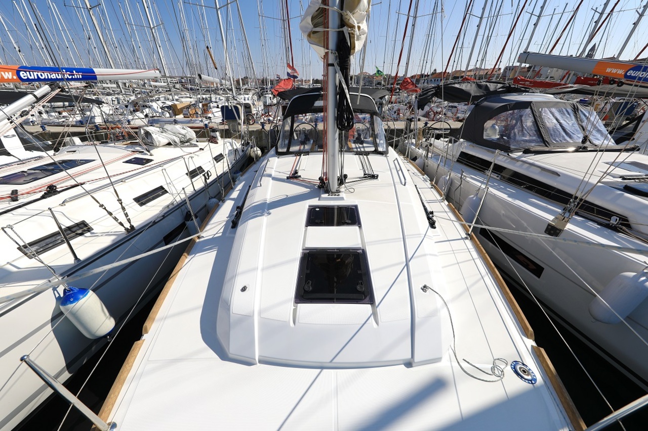 Photo #7 - Oceanis 38.1 (Reya) in Biograd - 29198