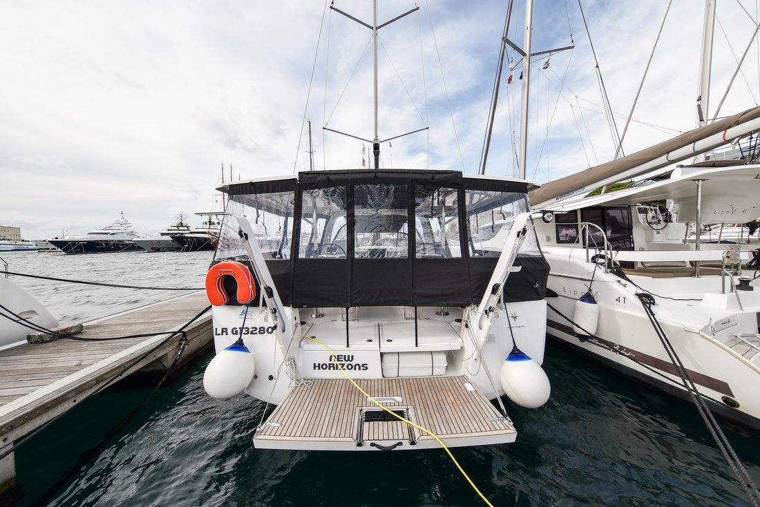 Photo #4 - Sun Loft 47 - 6 + 1 cab. (New Horizons) in Zadar - 29200