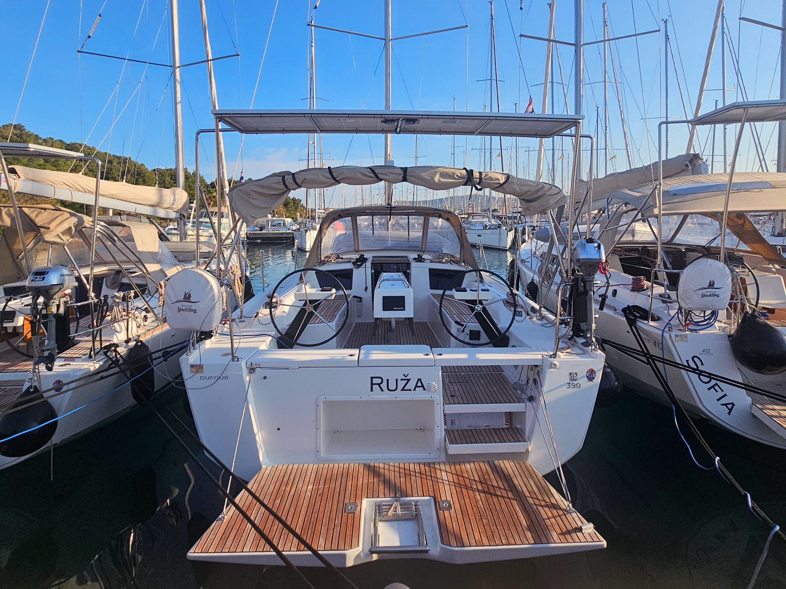 Photo #3 - Dufour 390 GL (Ruža) en Rogoznica - 29217