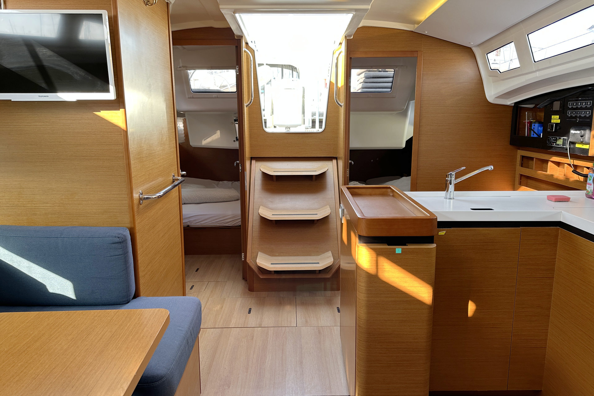 Photo #16 - Sun Odyssey 410 - 3 cab. (Lara) in Krk - 29220