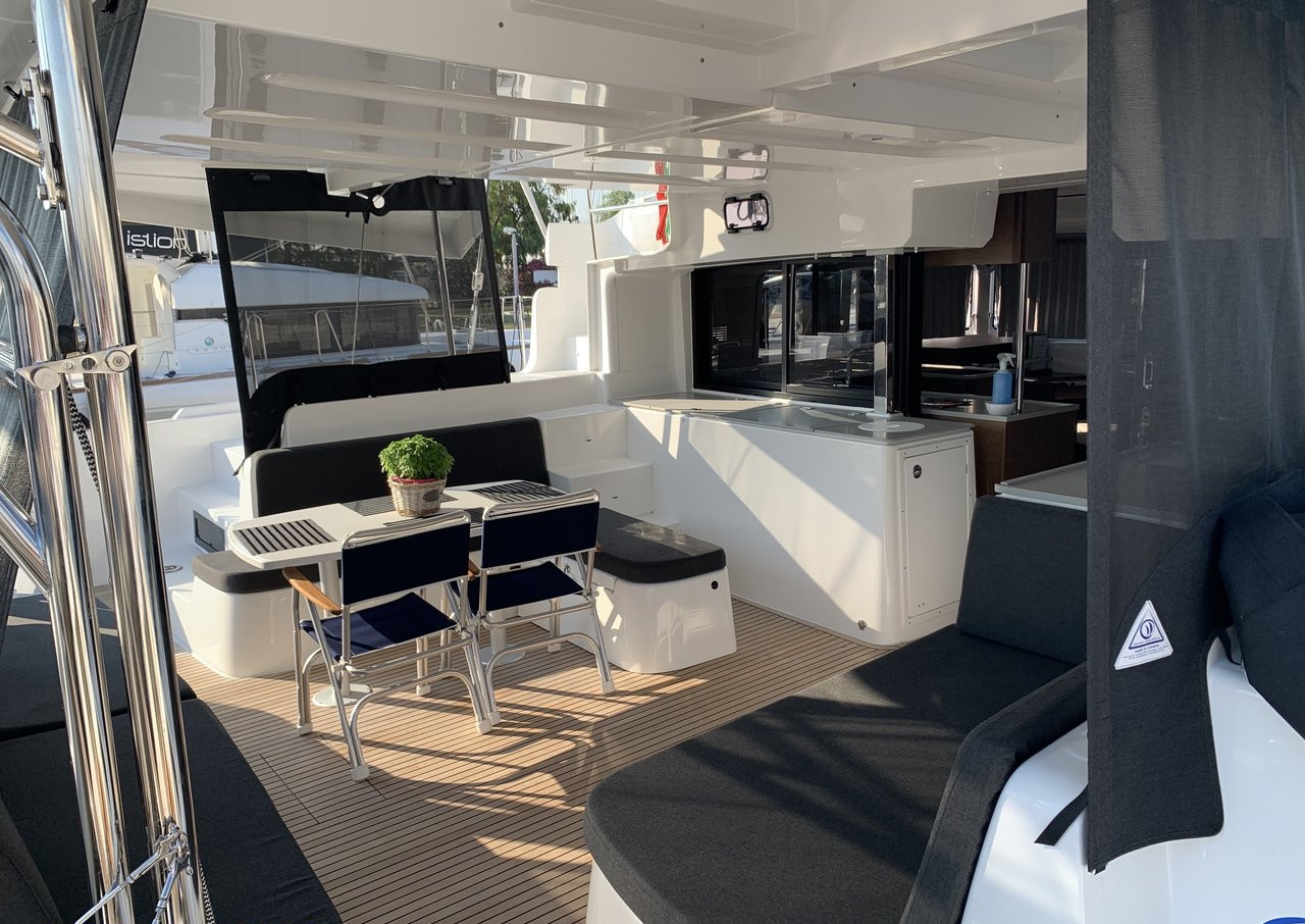 Photo #8 - Lagoon 46 - 4 + 2 cab. (Diamond Seas) in Athen - 29246