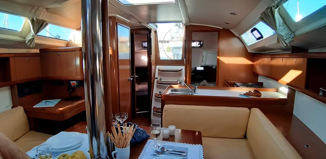 Photo #12 - Oceanis 37 (Mary) in Paleros - 29258
