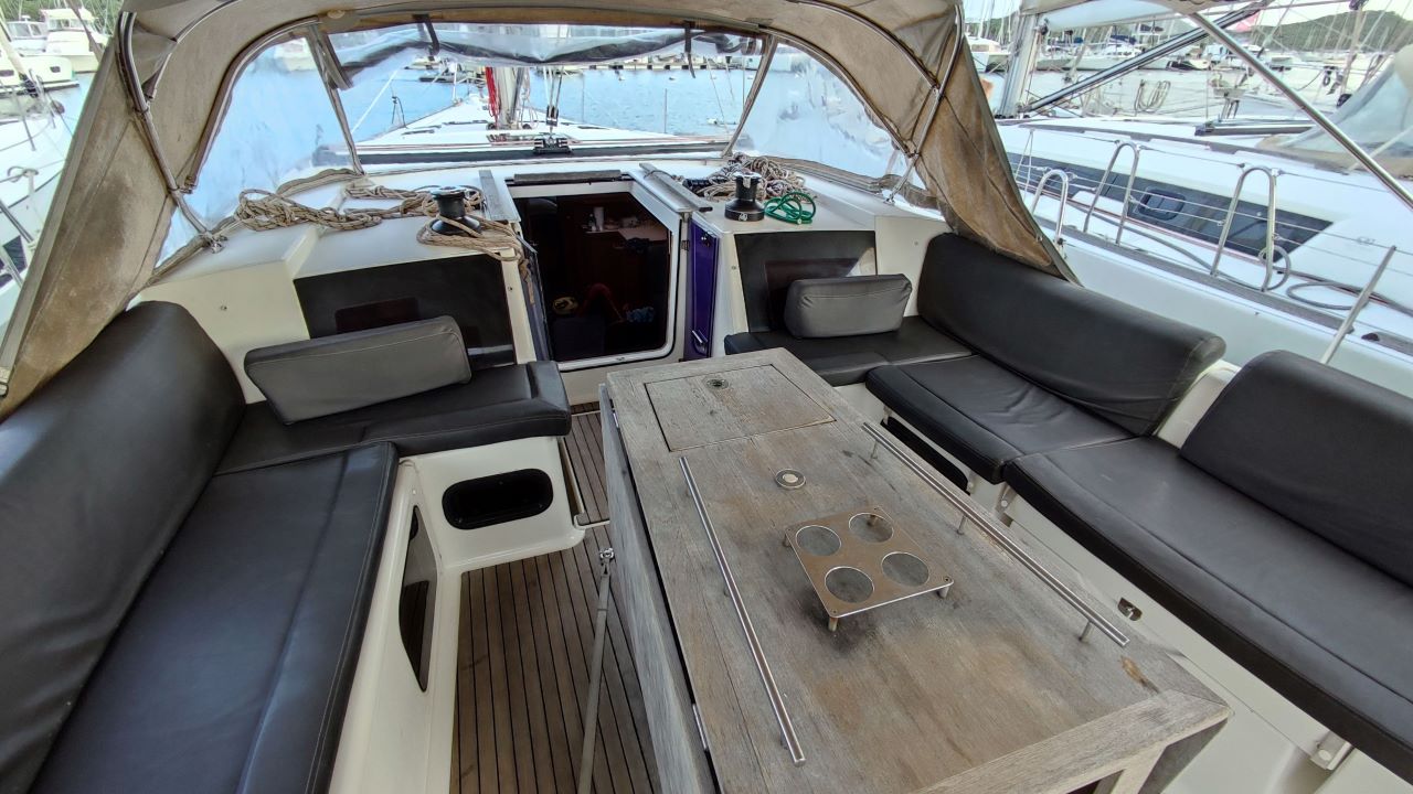Photo #7 - Dufour 520 GL (MOBY SICK) en Le Marin - 29271