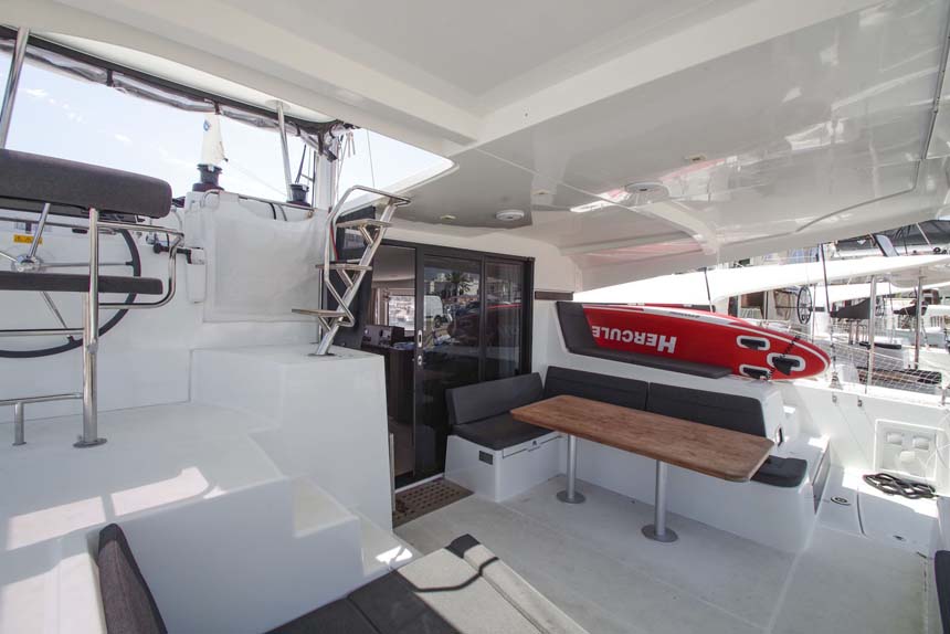Photo #6 - Lagoon 42 - 4 + 2 cab. (DayElli) en Portocolom - 29320