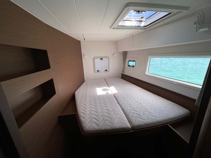 Photo #7 - Lagoon 42 - 4 + 2 cab. (DayElli) en Portocolom - 29320