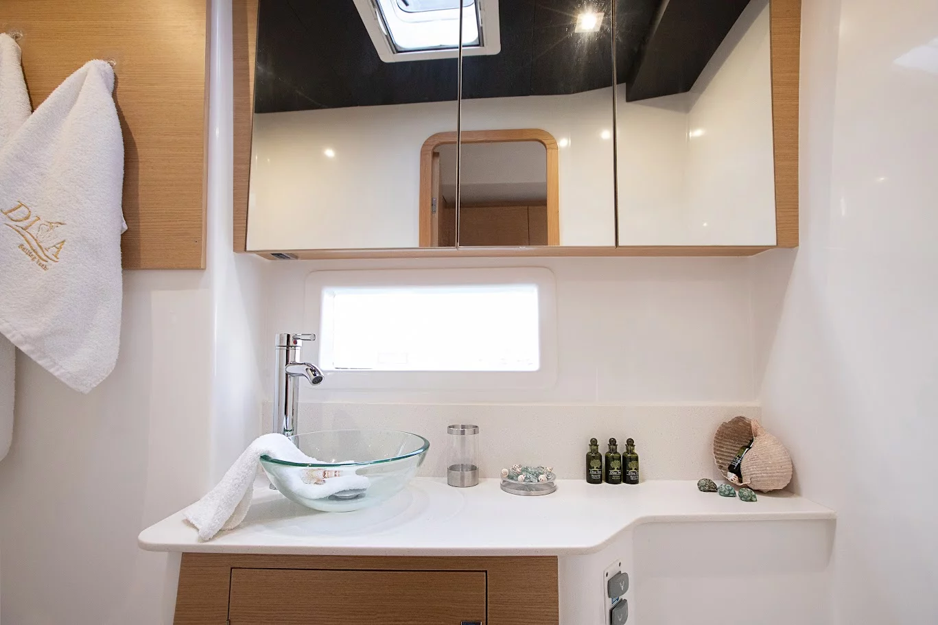 Dufour 48 Catamaran - 5 + 1 cab. (Diva)  - 10