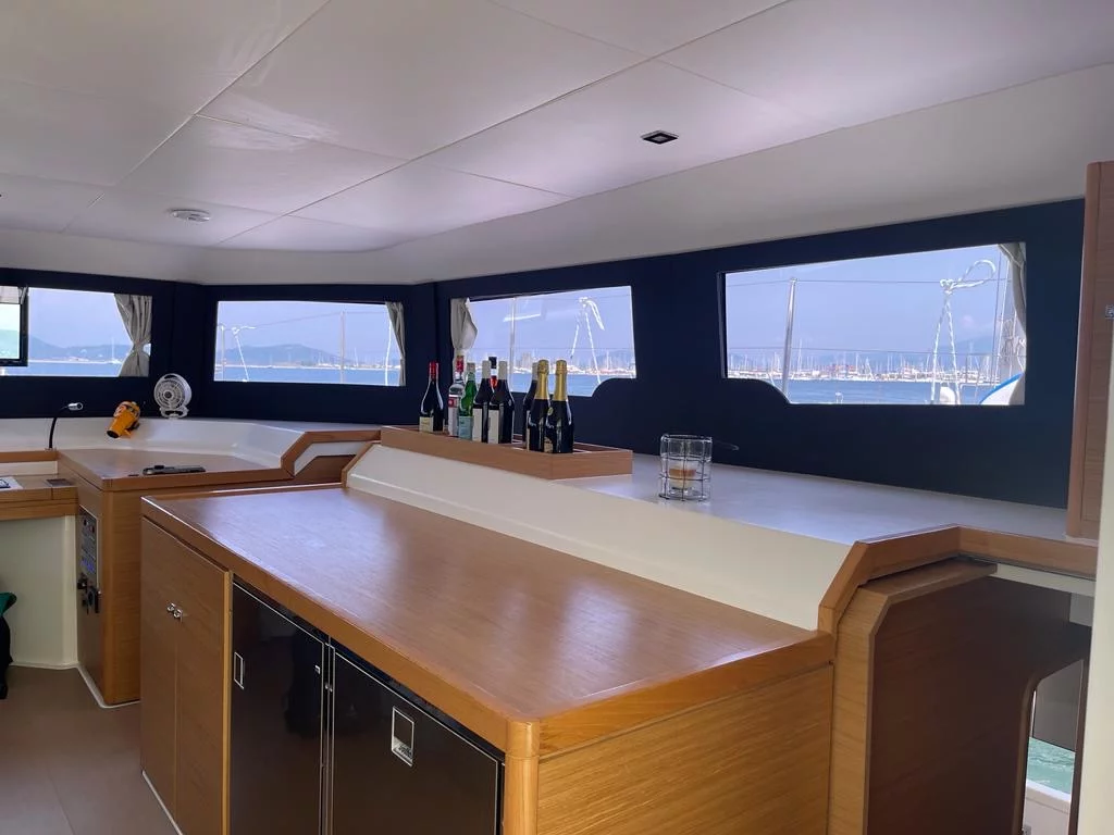 Dufour 48 Catamaran - 5 + 1 cab. (Blue Horizon)  - 2
