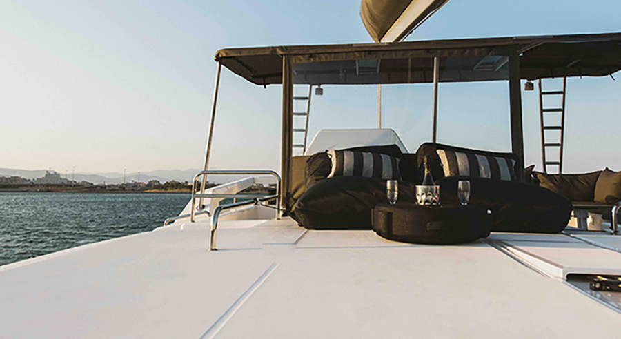 Photo #8 - Dufour 48 Catamaran - 5 + 1 cab. (Blue Horizon) in Preveza - 29347
