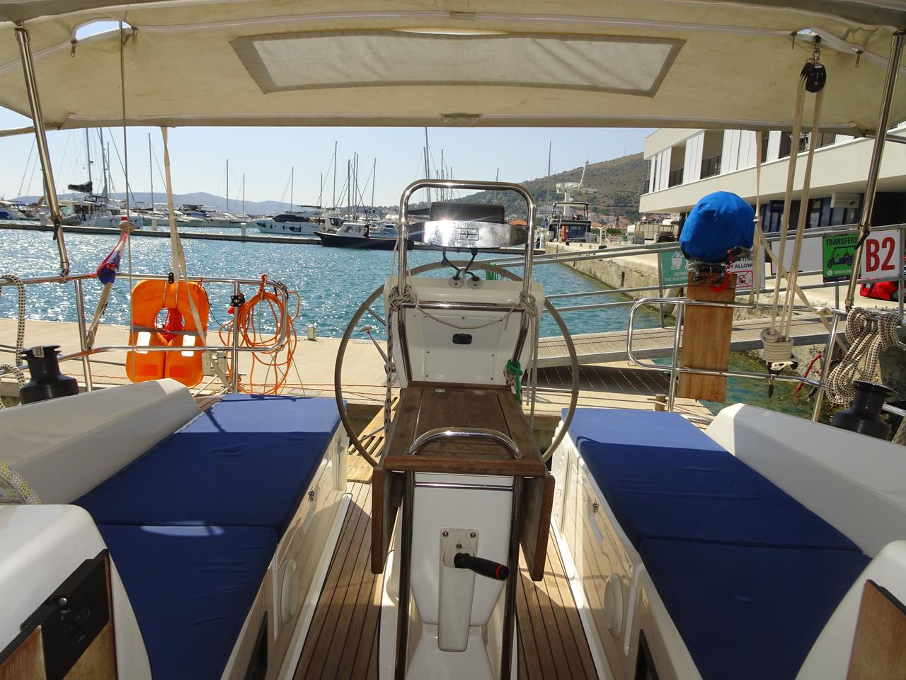 Photo #5 - Bavaria Cruiser 36 (Adora) en Primosten - 29362